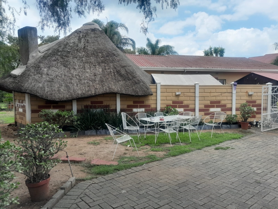 3 Bedroom Property for Sale in Oos Einde North West